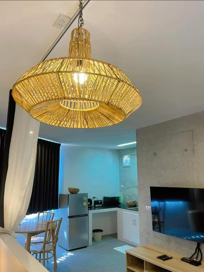 Grand Rock Studio Samui Ламаи-Бич Экстерьер фото