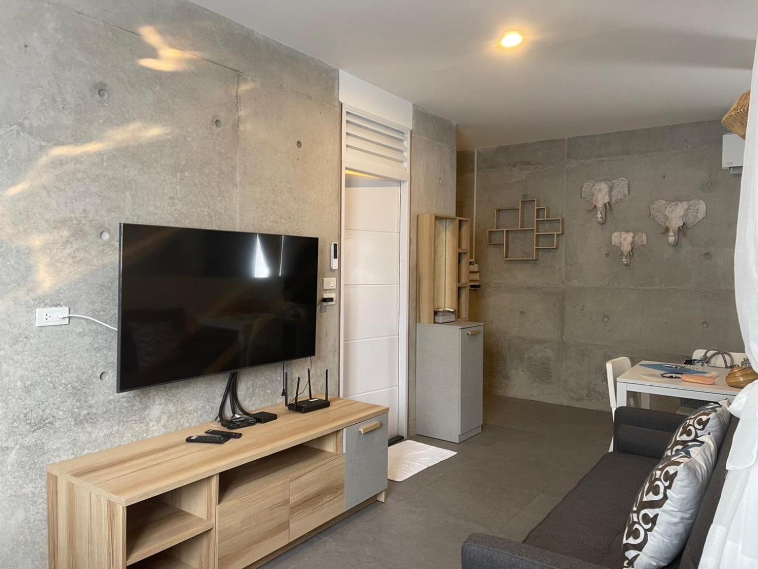 Grand Rock Studio Samui Ламаи-Бич Экстерьер фото